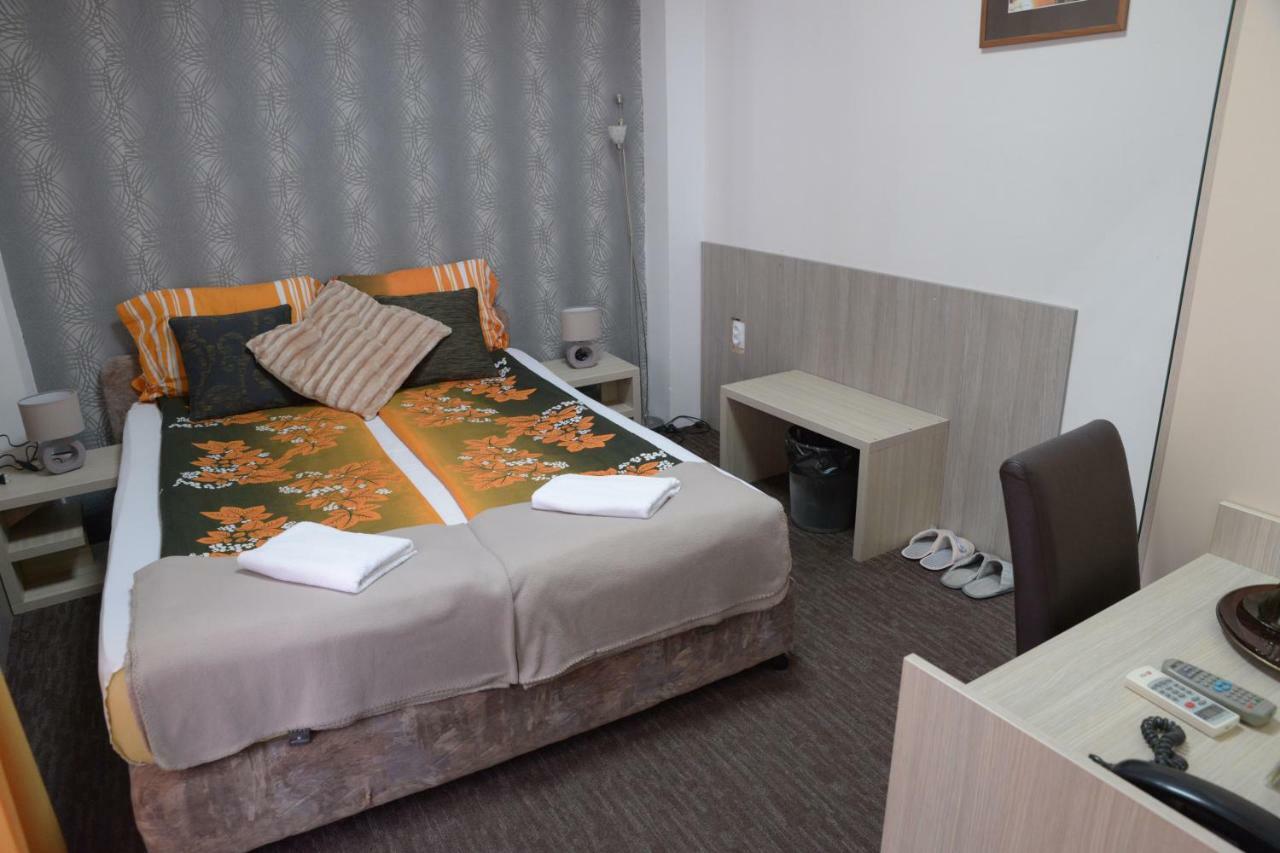Guest House Golden Coin Ni Esterno foto