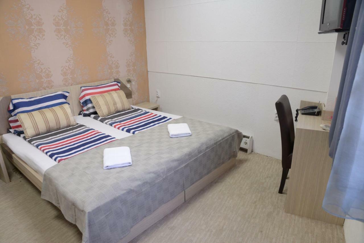 Guest House Golden Coin Ni Esterno foto