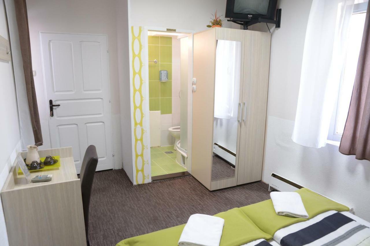 Guest House Golden Coin Ni Esterno foto