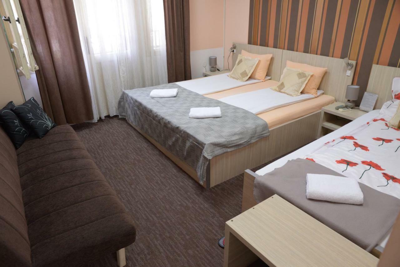 Guest House Golden Coin Ni Esterno foto