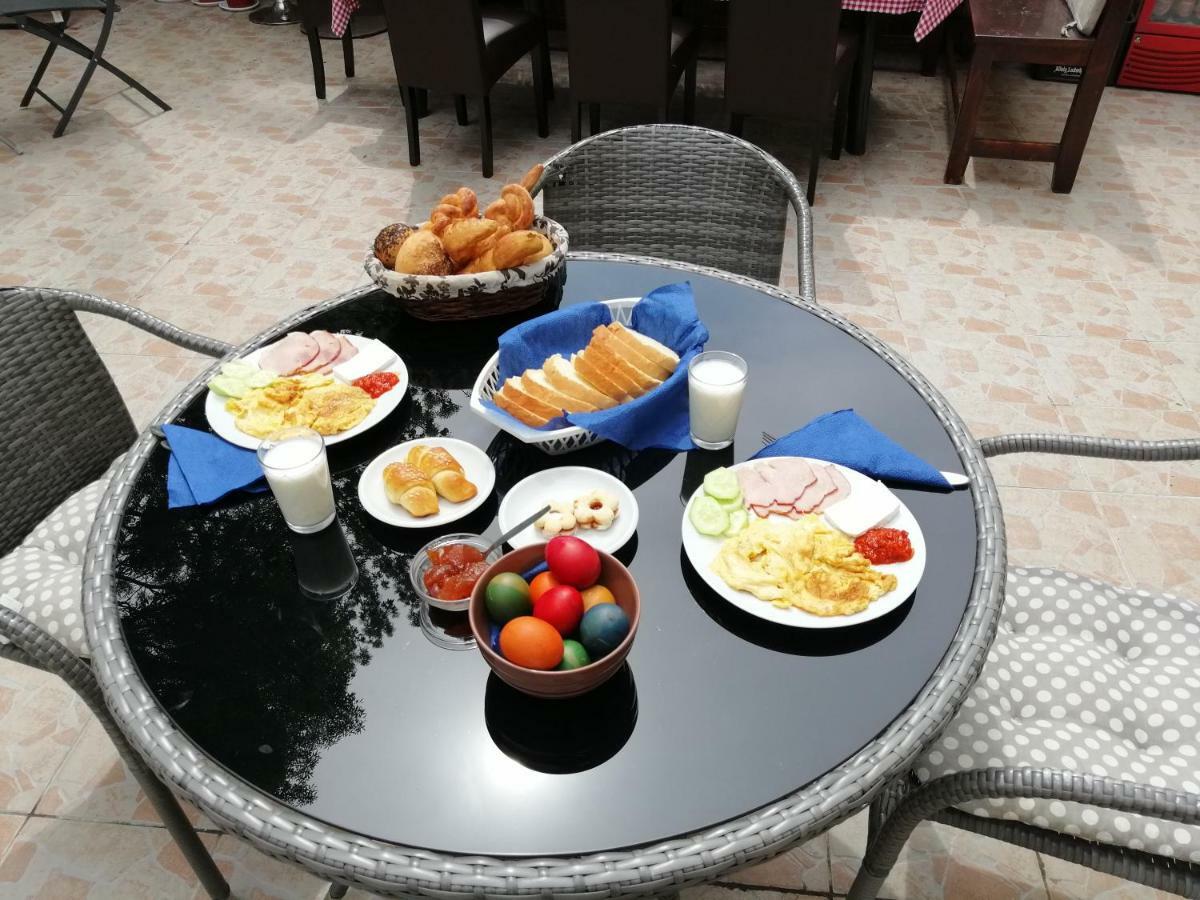 Guest House Golden Coin Ni Esterno foto