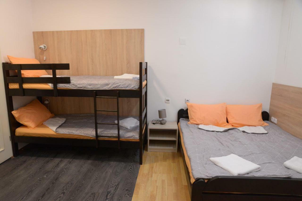 Guest House Golden Coin Ni Esterno foto