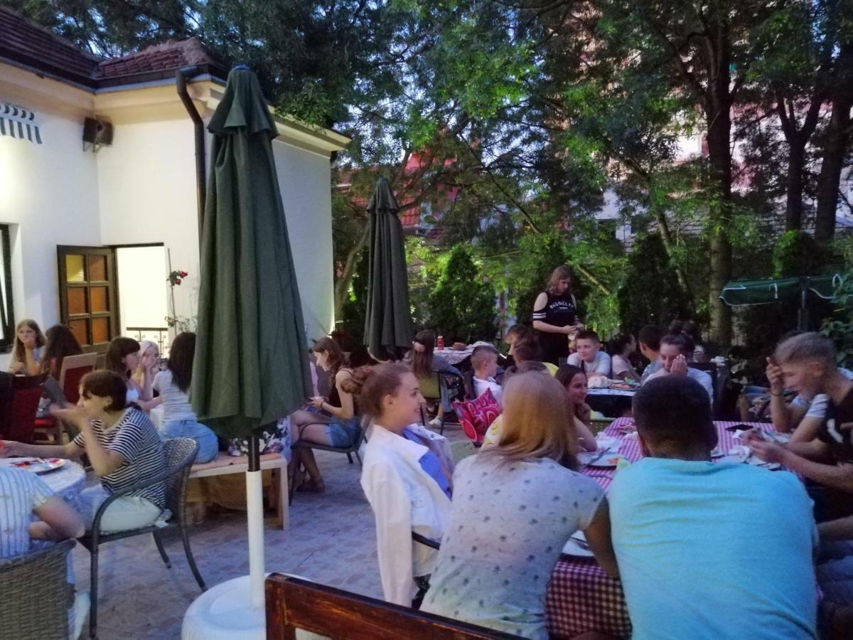 Guest House Golden Coin Ni Esterno foto